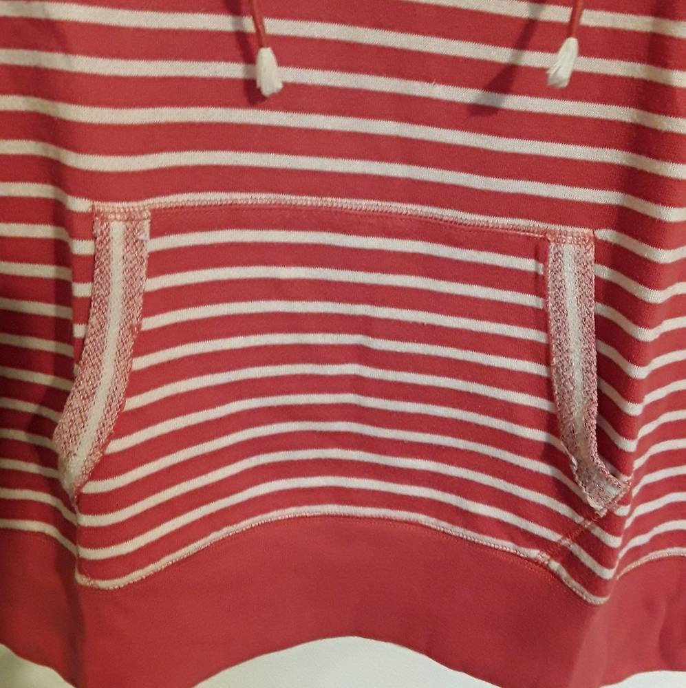 Split neck terrycloth pullover - Picture 3 of 4
